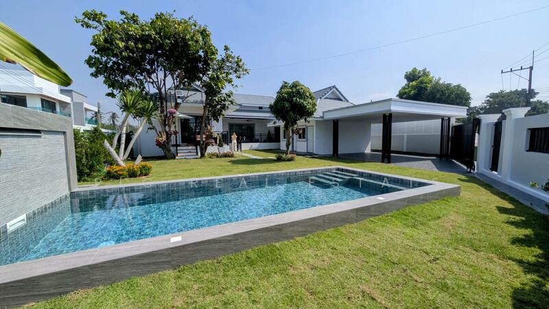 Spacious 5-Bedroom House for Sale – Siam Country Club, Chon Buri (Pattaya)
