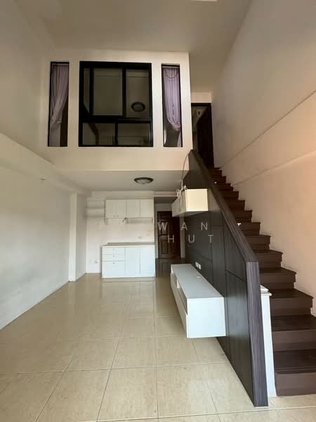 Champs Elysees Tiwanon, Nonthaburi