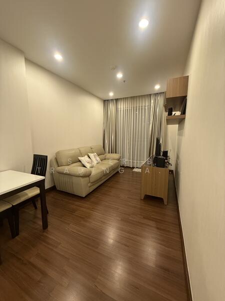 Supalai Lite Sathorn-Charoenrat, Bangkok
