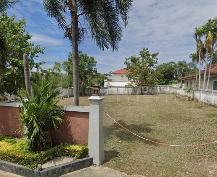 Land for sale in Pattaya, 192 sq.wa., corner plot, ideal for a luxury pool villa – premium, Chon Buri (Pattaya)
