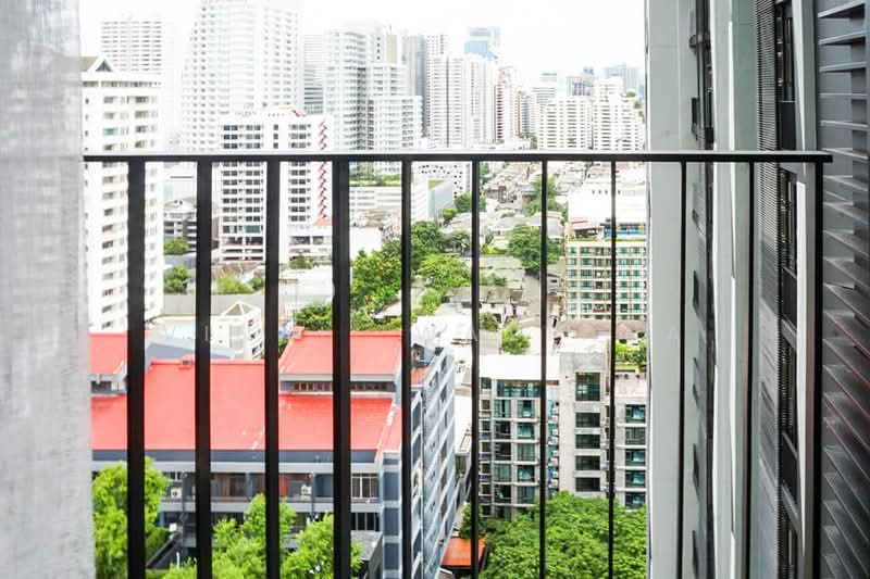 The Edge Sukhumvit 23, Bangkok