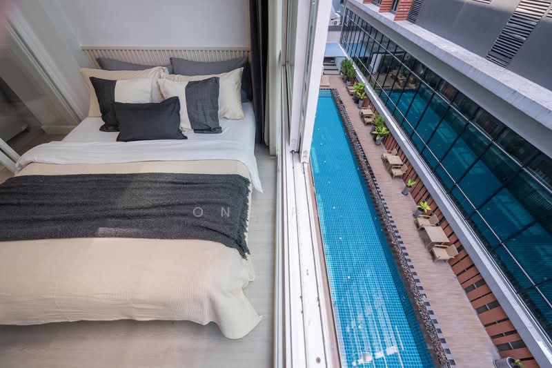 Max Condominium Ngam Wongwan-Khaerai, Nonthaburi
