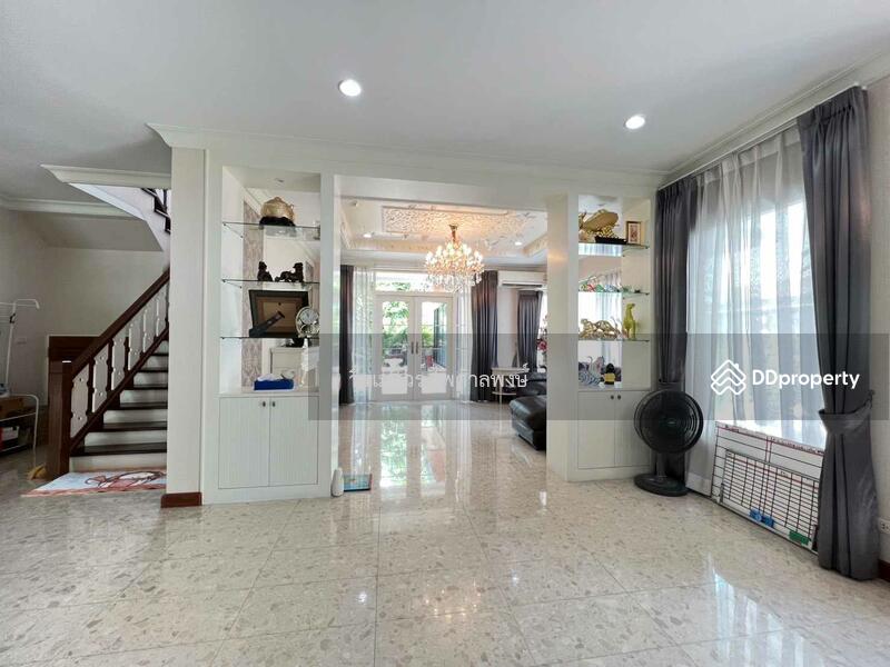 Laddarom Elegance Ratchaphruk-Rattanathibet, Nonthaburi