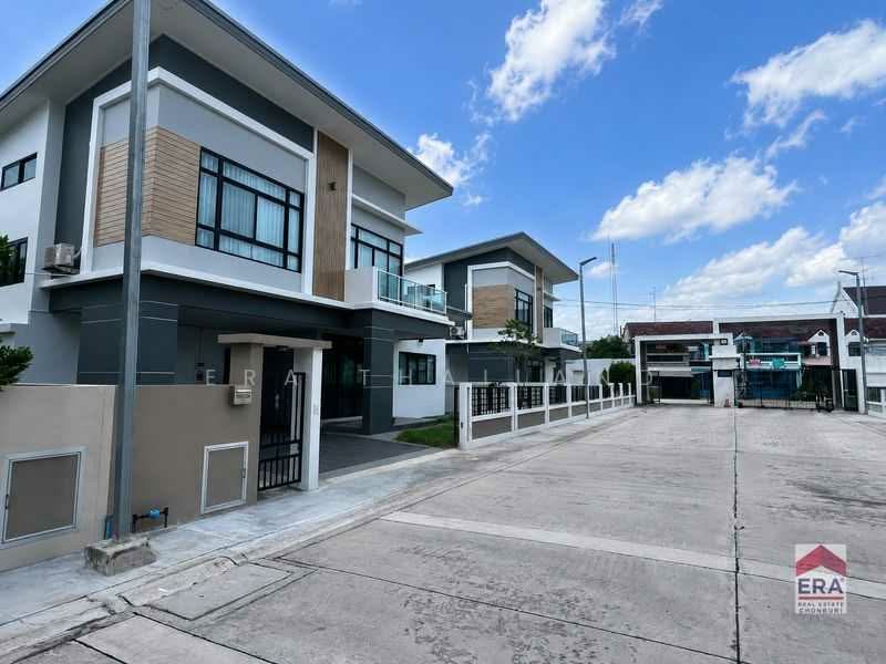 ไพรเวท33 (Private 33), Chon Buri (Pattaya)