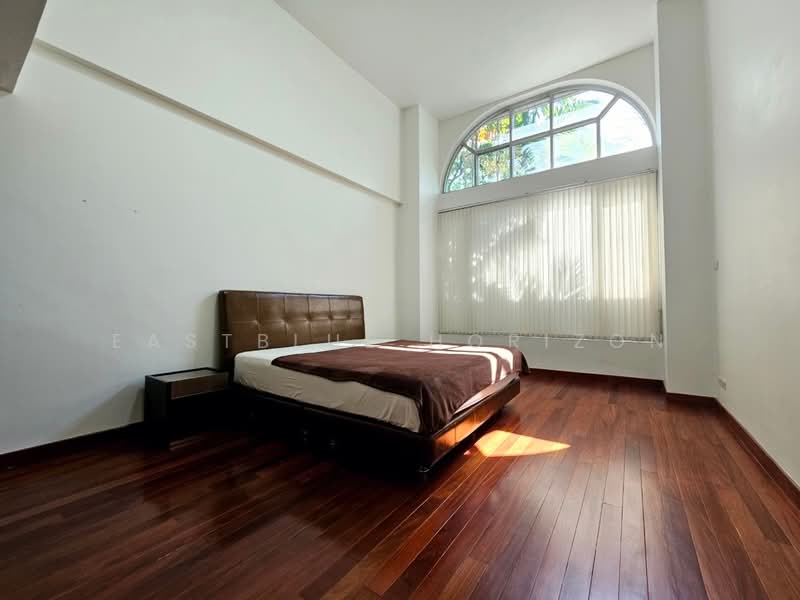 All Seasons Mansion, Bangkok