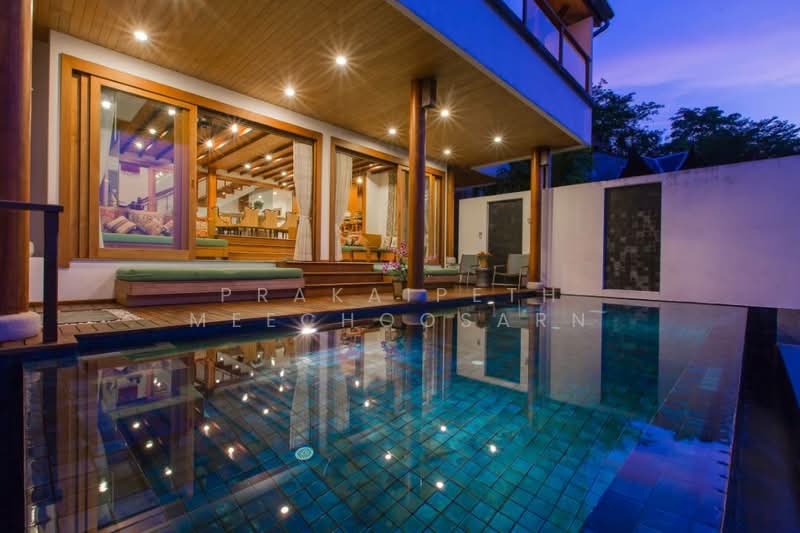 Baan Thai Surin Hill, Phuket