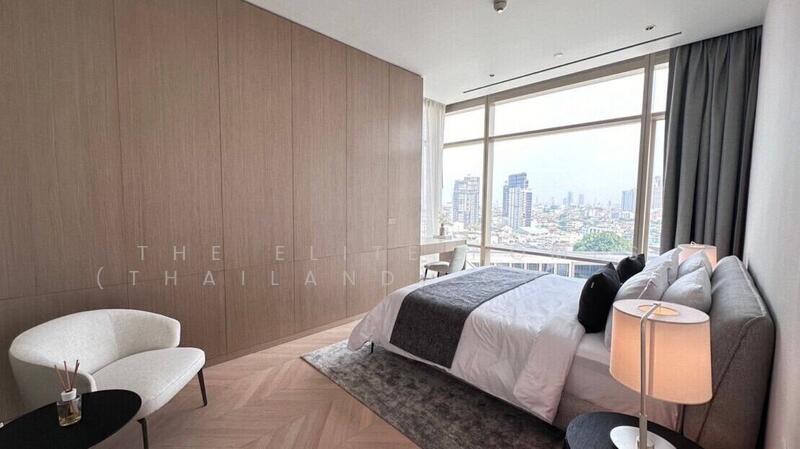 Four Seasons Private Residences, Bangkok