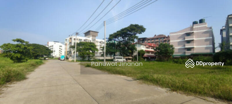 ขาย ที่ดิน หลังมหาวิทยาลัยราชภัฏ ต.ช้างเผือก อ.เมือง จ.เชียงใหม่ 2 งาน 45.3 ตร.วา ติดถนน 2 ฝั่ง โซนห, Chiang Mai
