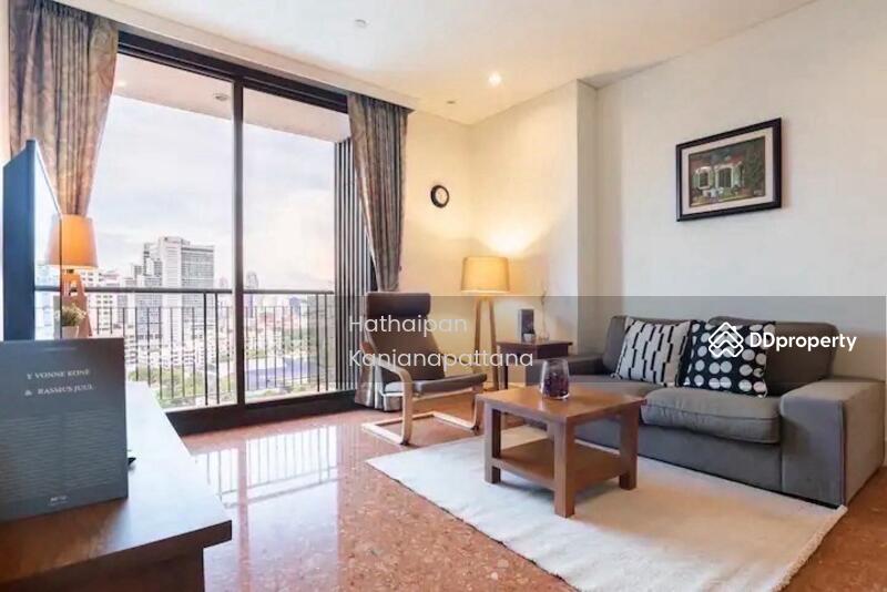 AGUSTON Sukhumvit 22, Bangkok
