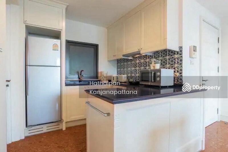 AGUSTON Sukhumvit 22, Bangkok
