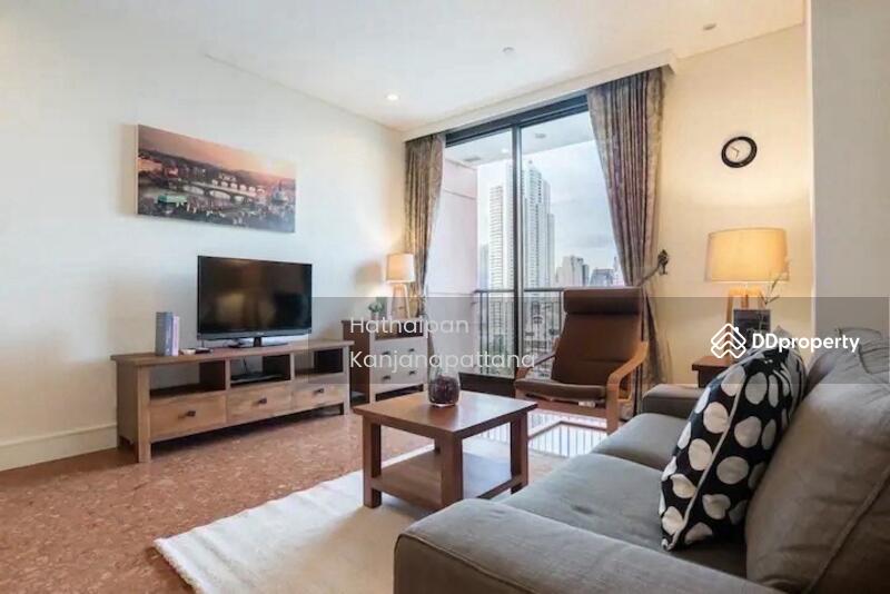 AGUSTON Sukhumvit 22, Bangkok