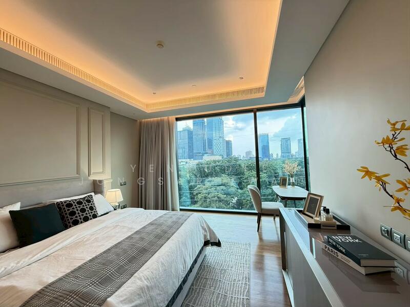 Sindhorn Tonson, Bangkok