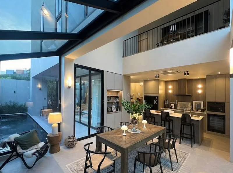 4-BR Villa, Bangkok