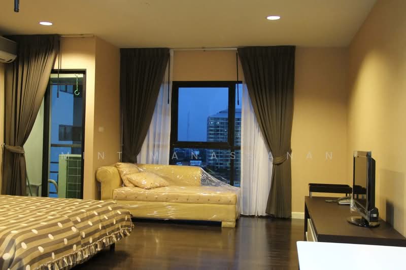 Sathorn Gardens, Bangkok