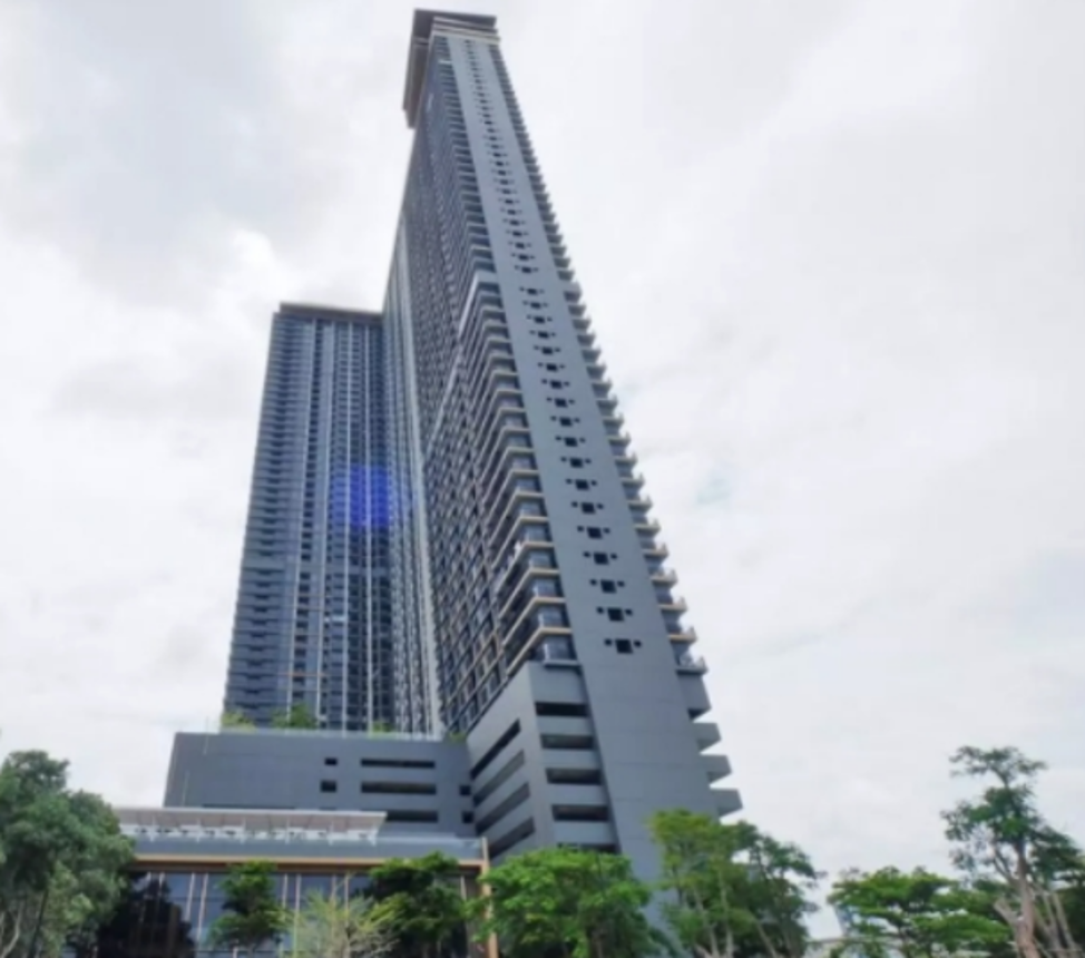 คอนโดมิเนียม เดอะ โพลิแทน รีฟ เมืองนนทบุรี นนทบุรี