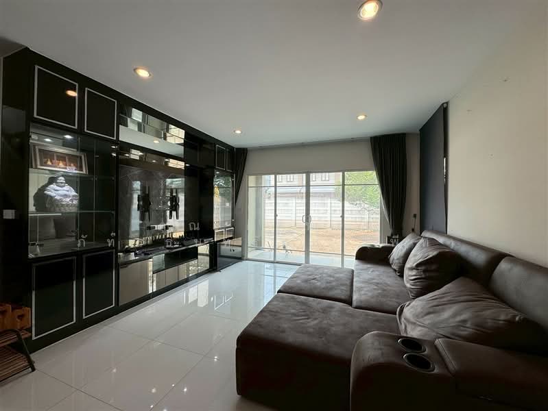 Passorn 26 (Ratchapruek – Tiwanon), Pathum Thani