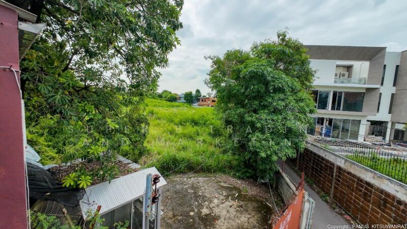 Land for sale 2 rai 337.1 sq.wah Watcharapol Sukhaphiban 5, Bangkok