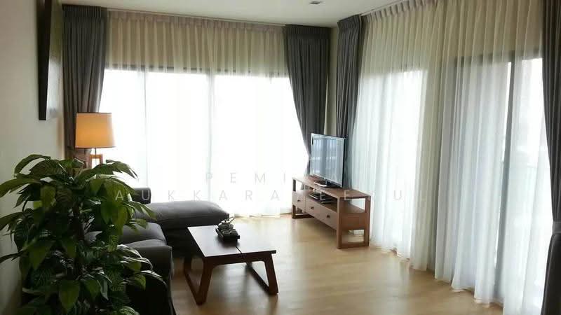 Noble Reveal, Bangkok