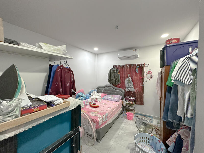บ้านเดี่ยว 110 ตร.ว. ชั้นเดียว ซอย สุวินทวงศ์ 27 ห่างถนนใหญ่260เมตร, Bangkok