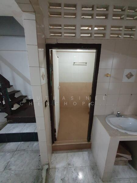 2-BR Townhouse, Bangkok