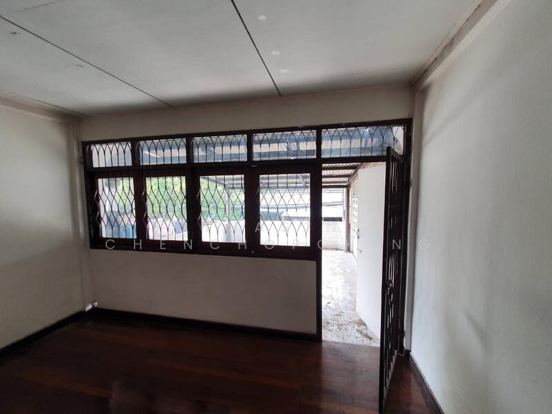2-BR Townhouse, Bangkok