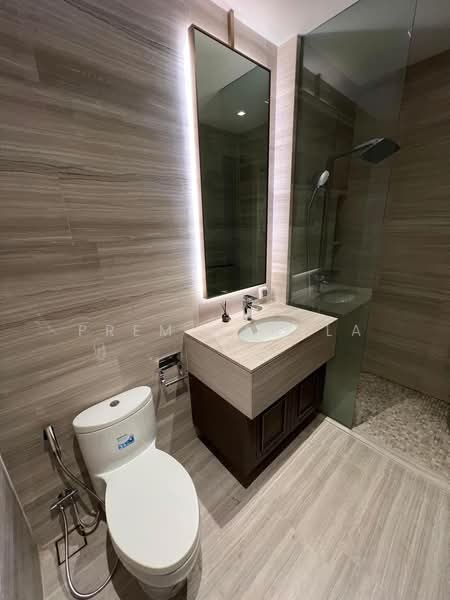 The Diplomat 39, Bangkok